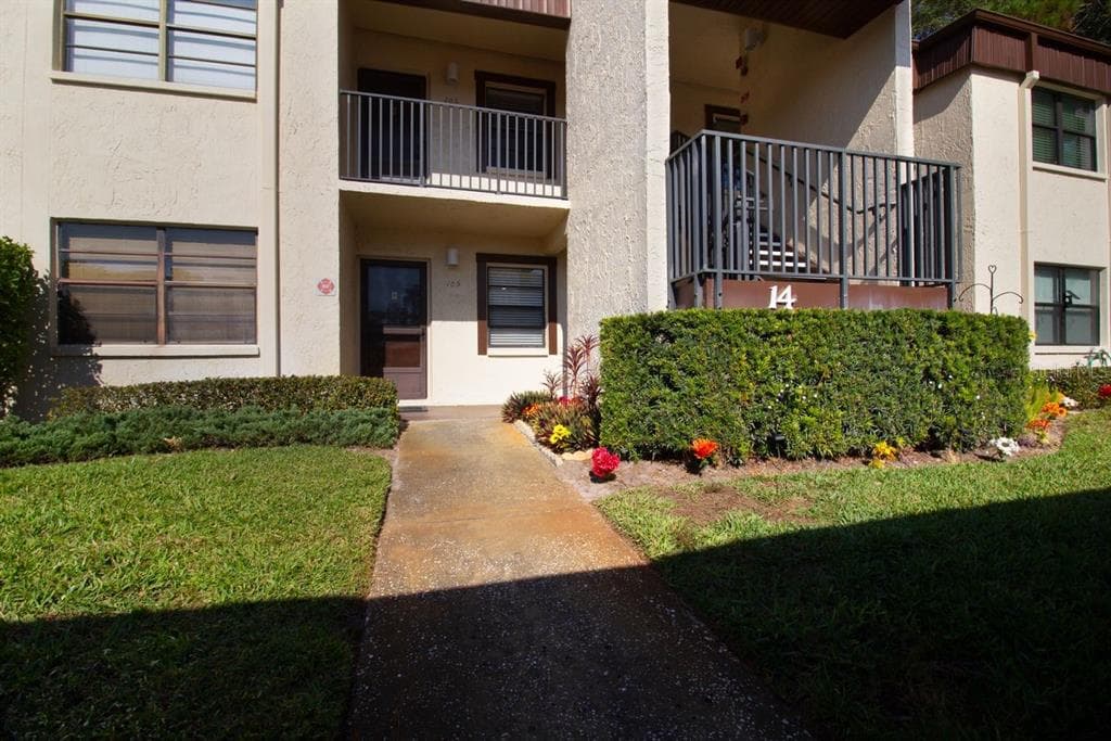 2400 WINDING CREEK BOULEVARD UNIT 14-105 CLEARWATER, FL 33761
