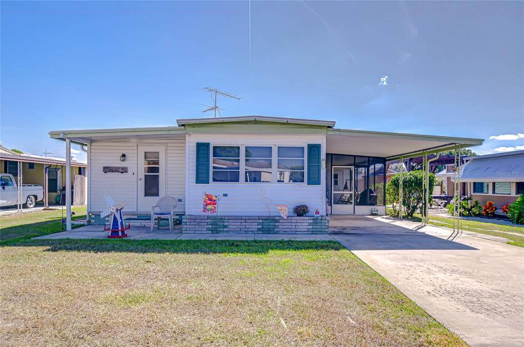 35132 ZEPHYR SHORES DRIVE