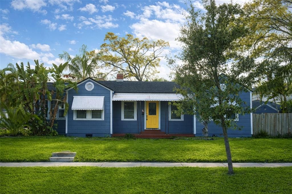 215 S BEVERLY AVENUE TAMPA, FL 33609