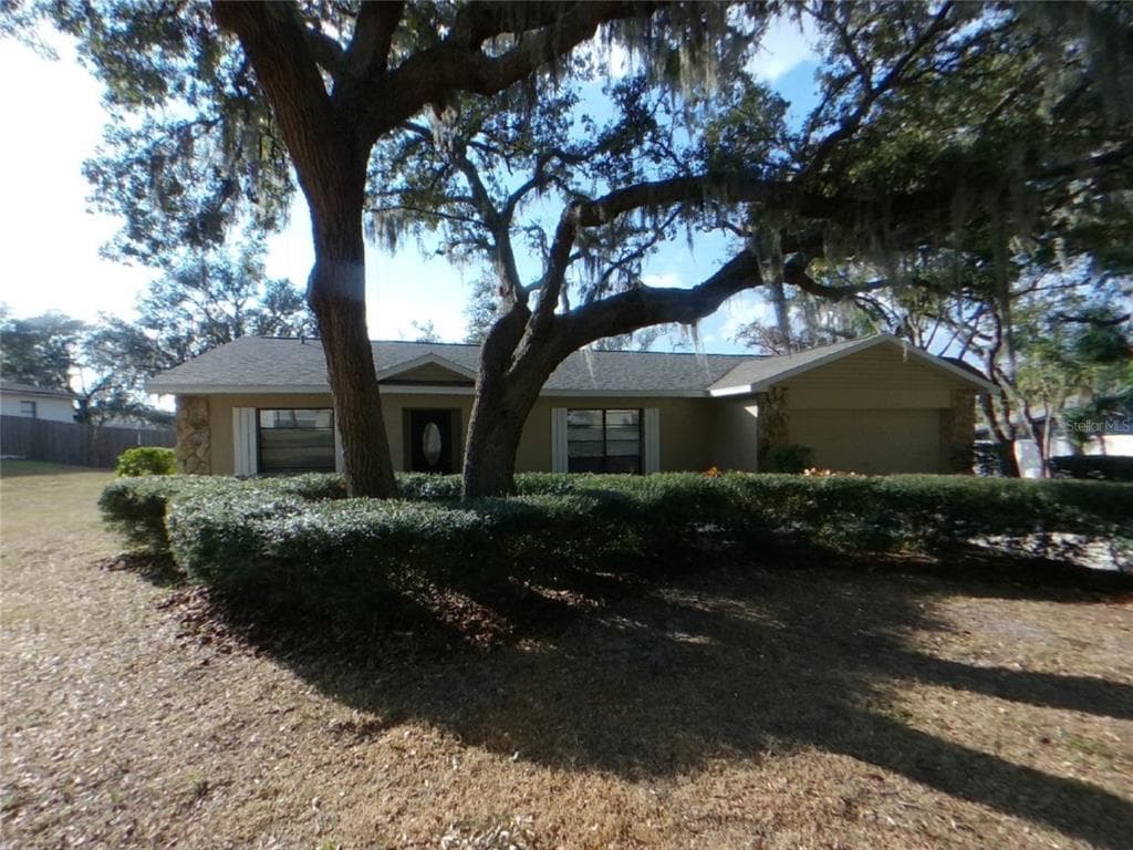8605 STONER WOODS DRIVE RIVERVIEW, FL 33569