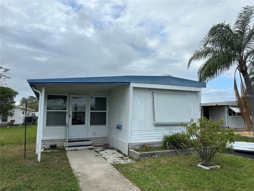7028 MOUNT JUPITER DRIVE NE UNIT 601 ST PETERSBURG, FL 33702
