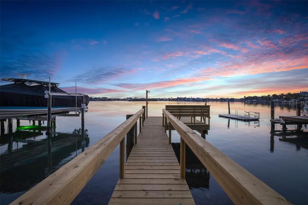 501 20TH AVENUE INDIAN ROCKS BEACH, FL 33785