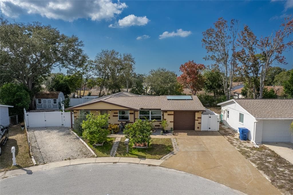 2527 OHIO PLACE HOLIDAY, FL 34691