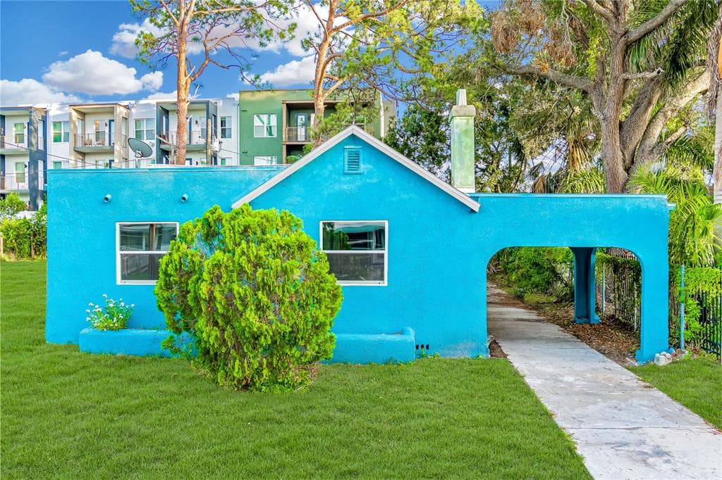 762 30TH AVENUE S ST PETERSBURG, FL 33705