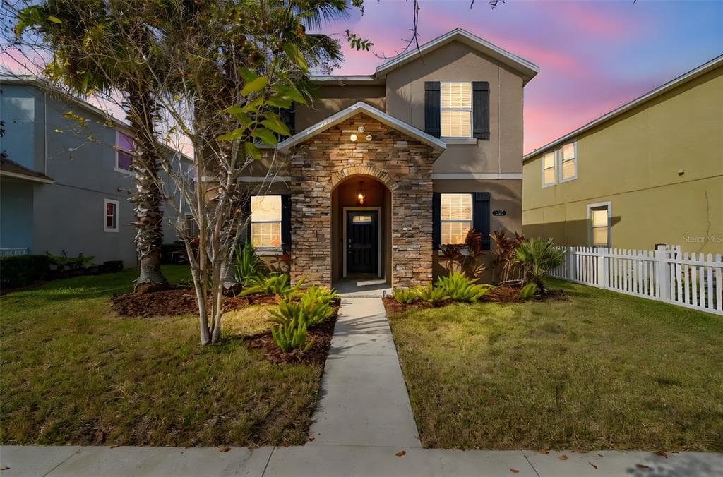 21143 PASSIVE PORCH DRIVE LAND O LAKES, FL 34637