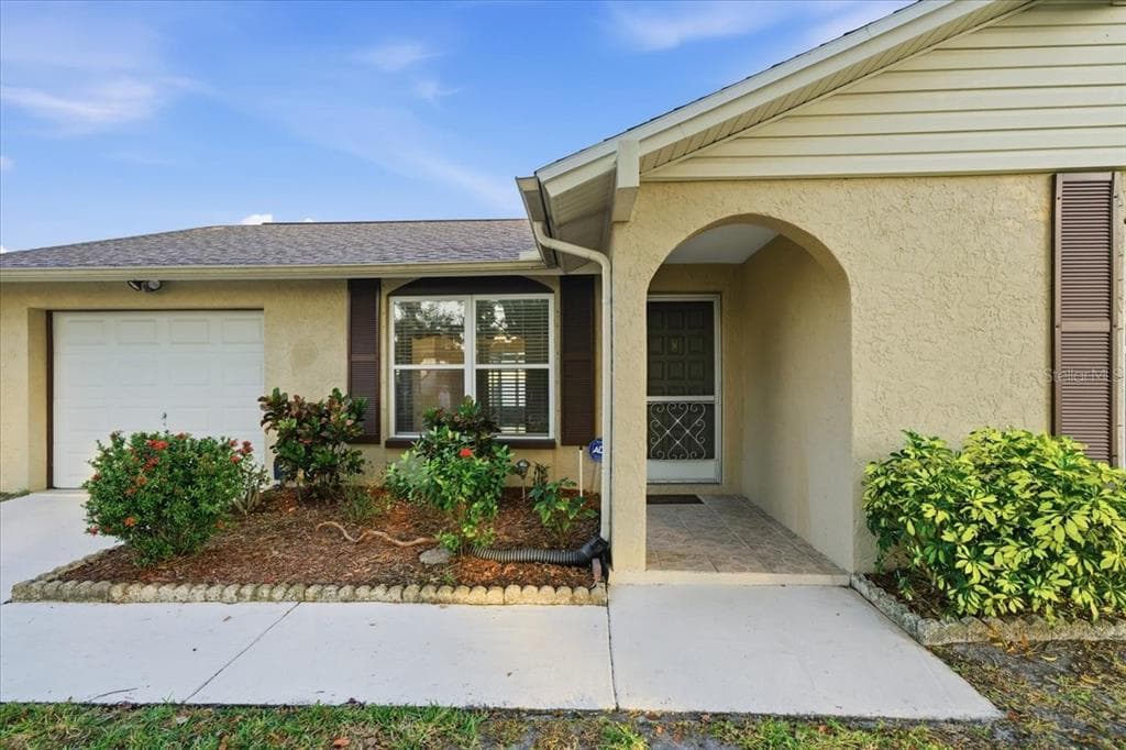 3136 LOOMIS DRIVE NEW PORT RICHEY, FL 34655