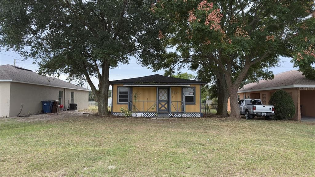 603 DR J A WILTSHIRE AVENUE W LAKE WALES, FL 33853
