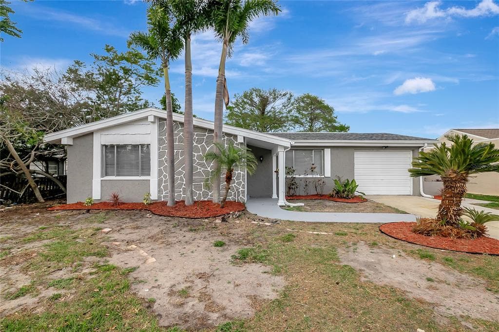4111 STRATFIELD DRIVE NEW PORT RICHEY, FL 34652