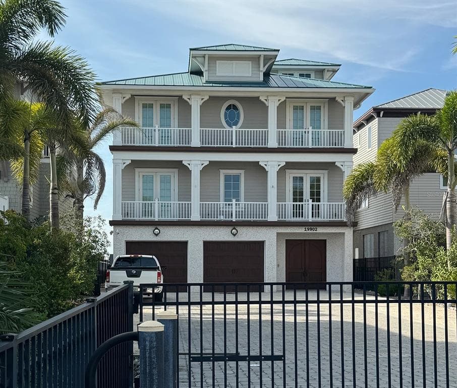 19902 GULF BOULEVARD INDIAN SHORES, FL 33785
