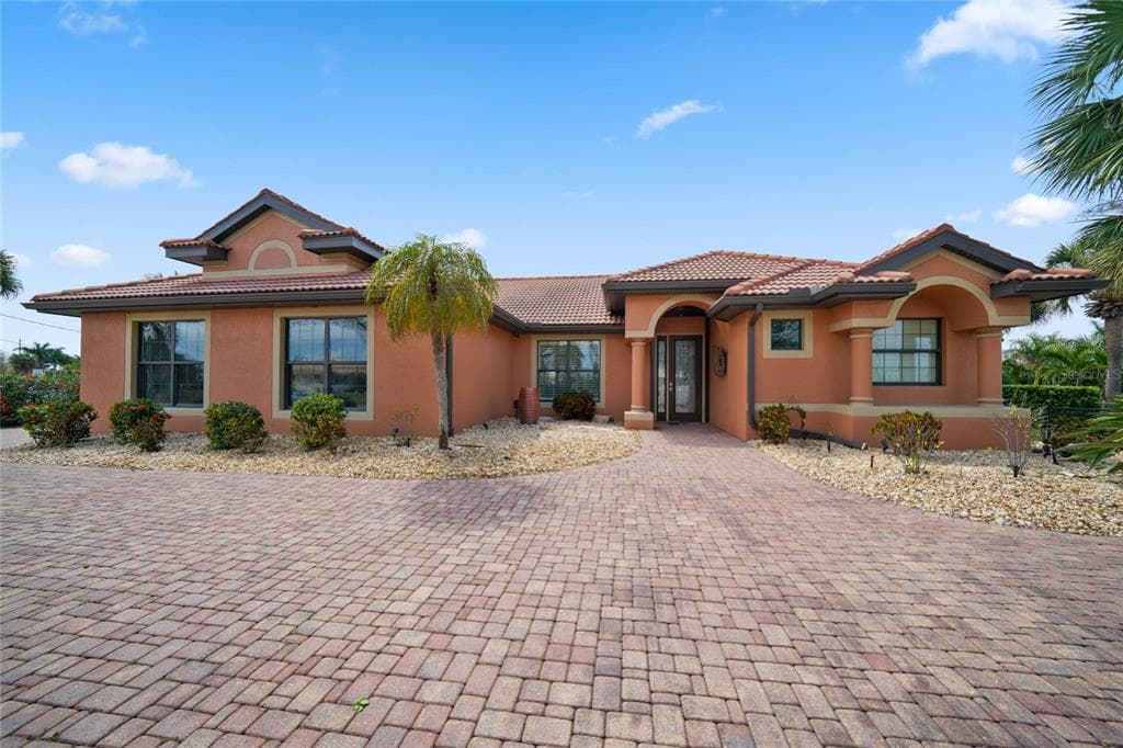197 GULFVIEW ROAD PUNTA GORDA, FL 33950