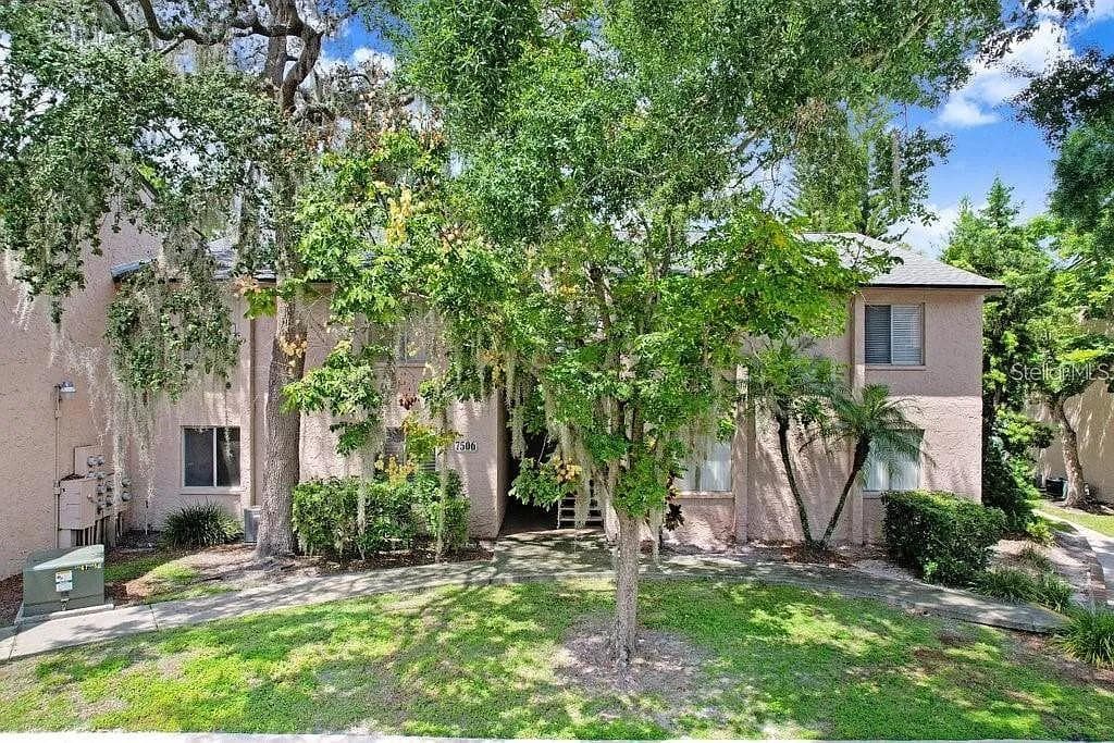 7506 PRESLEY PLACE UNIT A-107 TAMPA, FL 33617