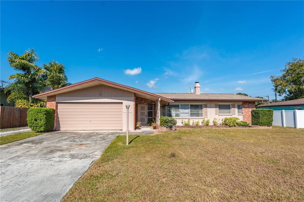 1664 WHITEWOOD DRIVE CLEARWATER, FL 33756