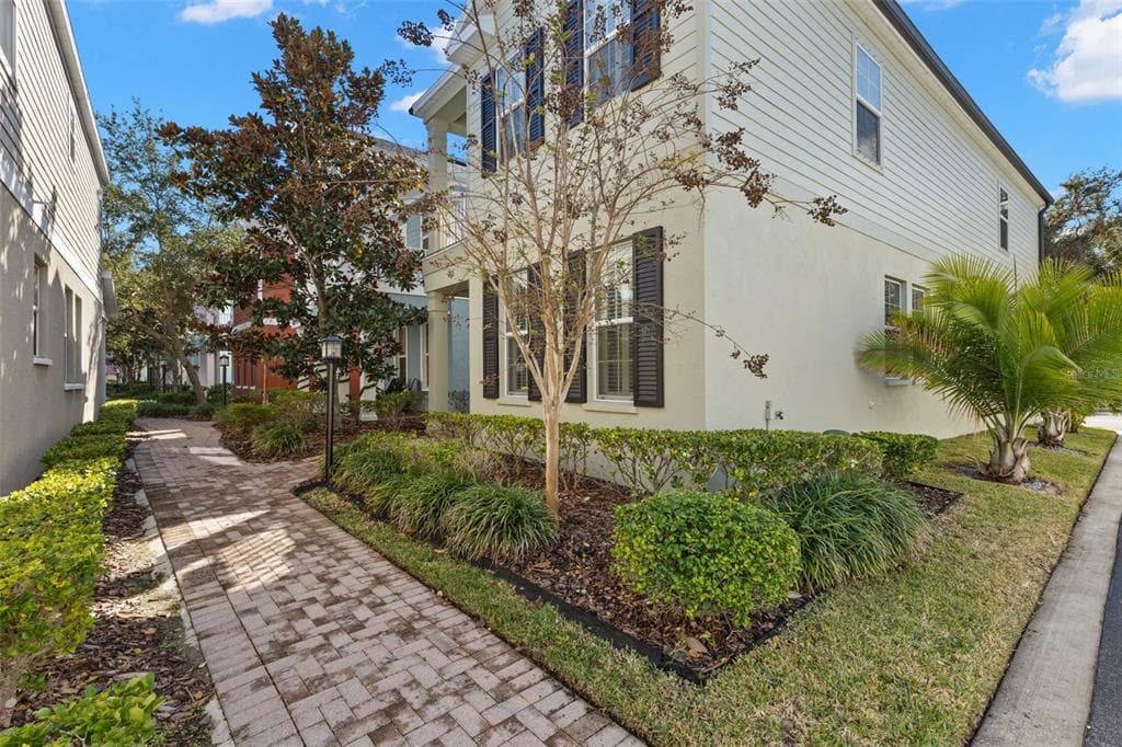 311 VISTA CRUISER LANE OLDSMAR, FL 34677