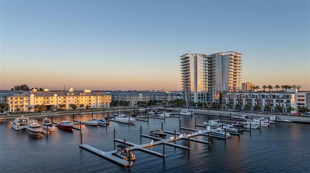 5120 MARINA WAY UNIT E-E-19 TAMPA, FL 33611