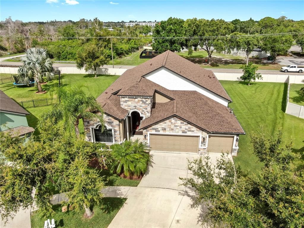 5324 MOON SHELL DRIVE
