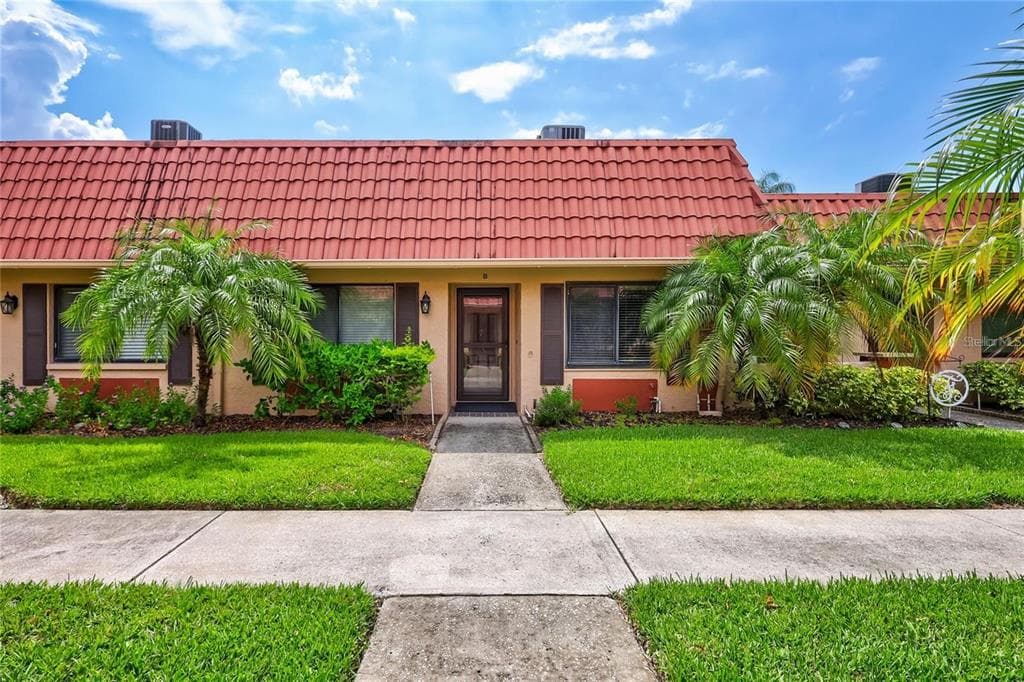 19029 US HIGHWAY 19 N UNIT 12B CLEARWATER, FL 33764