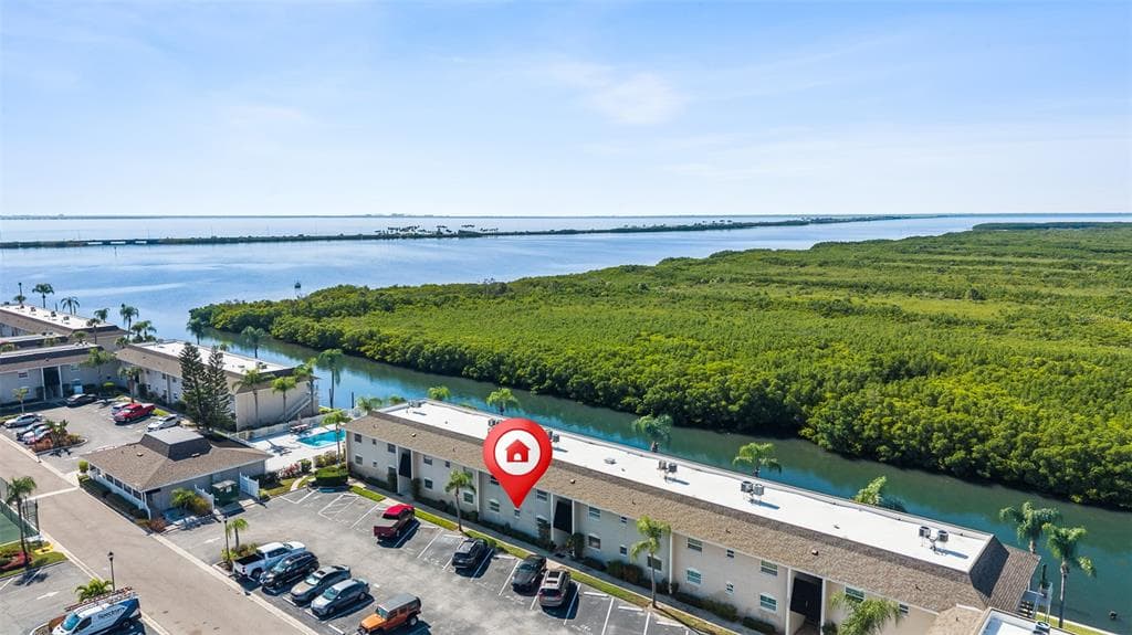 8815 BAY POINTE DRIVE UNIT 106 TAMPA, FL 33615