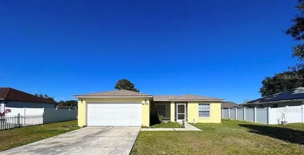 615 ROYALTY COURT KISSIMMEE, FL 34758