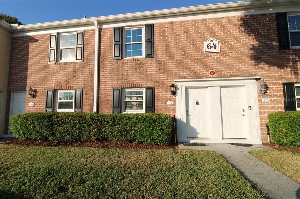 2537 CEDAR CYPRESS COURT TAMPA, FL 33618