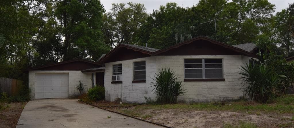 8428 ANAY COURT