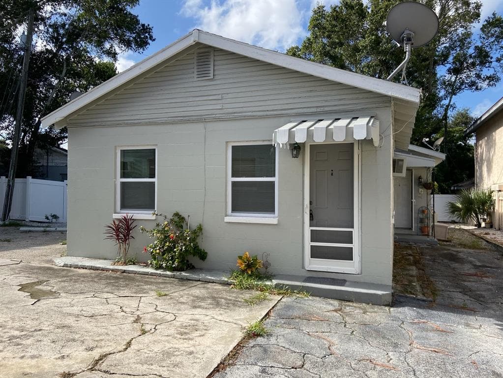 1437 GULF TO BAY BOULEVARD UNIT A CLEARWATER, FL 33755