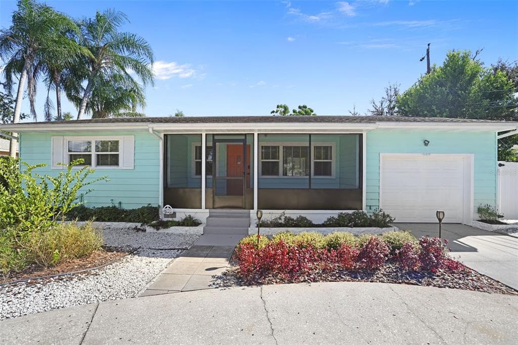 637 BELTREES STREET DUNEDIN, FL 34698