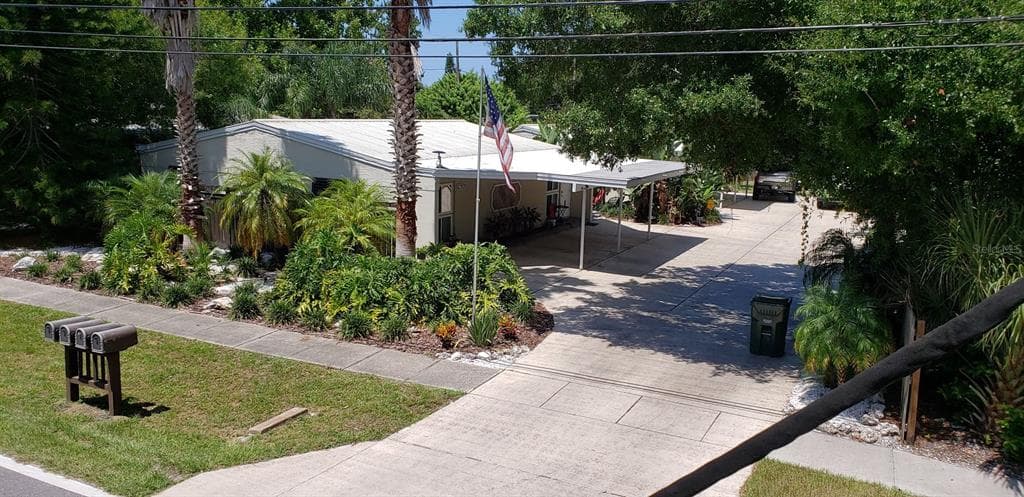 1626 PINE STREET LARGO, FL 33774