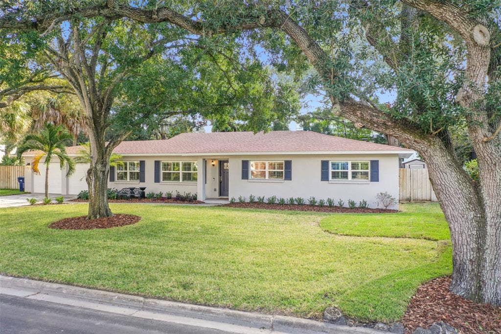 4802 W LONGFELLOW AVENUE TAMPA, FL 33629