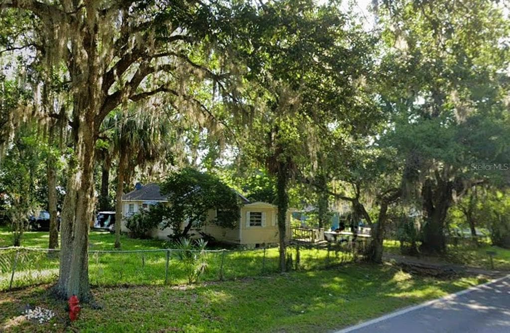 424 W DR M L KING JR BOULEVARD BROOKSVILLE, FL 34601
