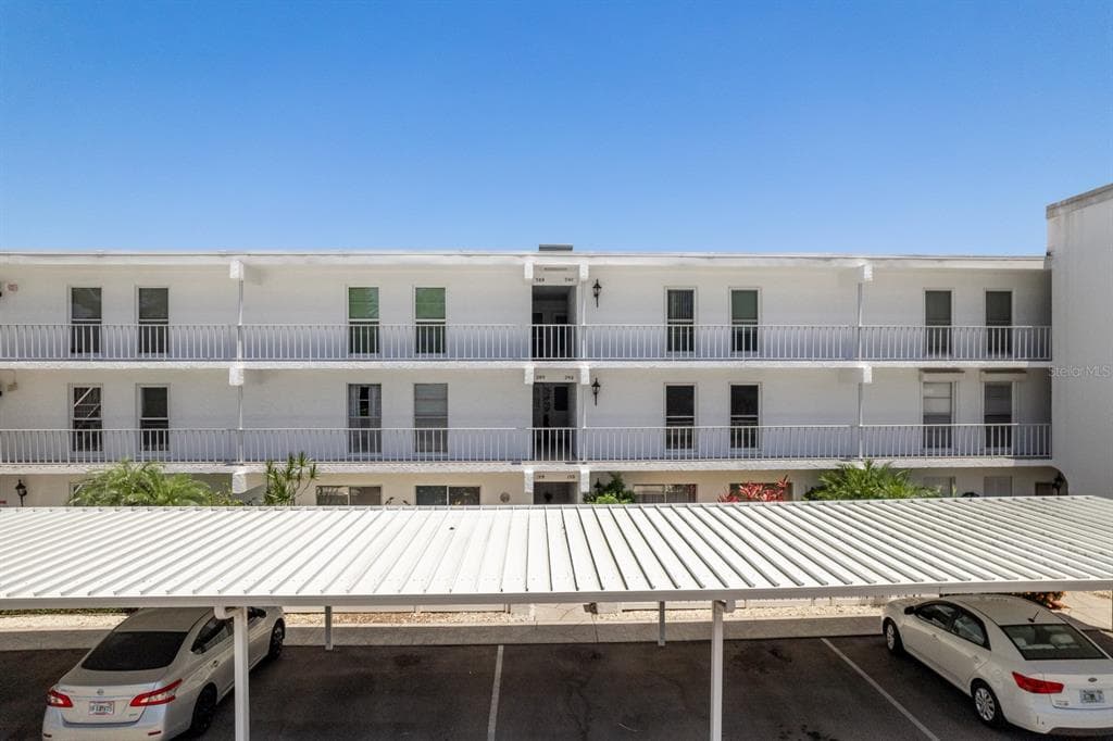1655 S HIGHLAND AVENUE UNIT J289 CLEARWATER, FL 33756