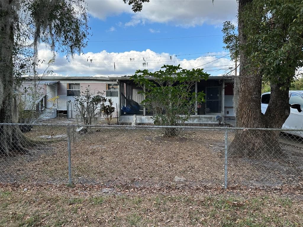 1607 FAYE STREET LAKELAND, FL 33803