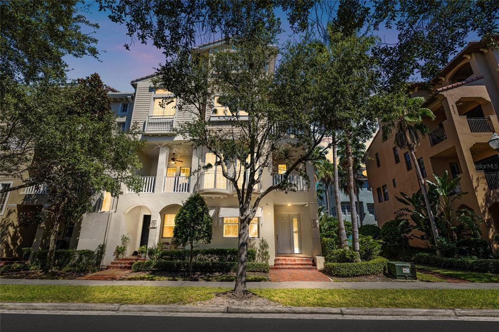 6002 PRINTERY STREET UNIT 105 TAMPA, FL 33616