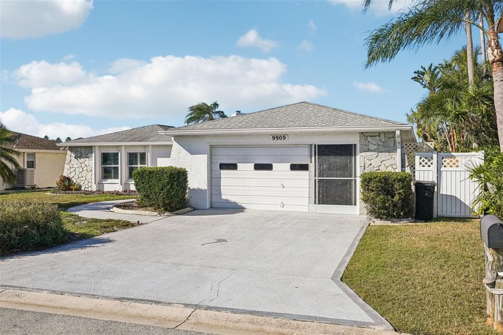 9909 SAN DIEGO WAY PORT RICHEY, FL 34668