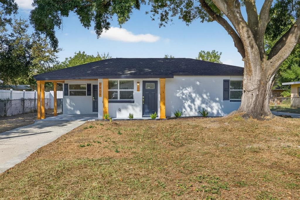 7908 CROTON AVENUE TAMPA, FL 33619