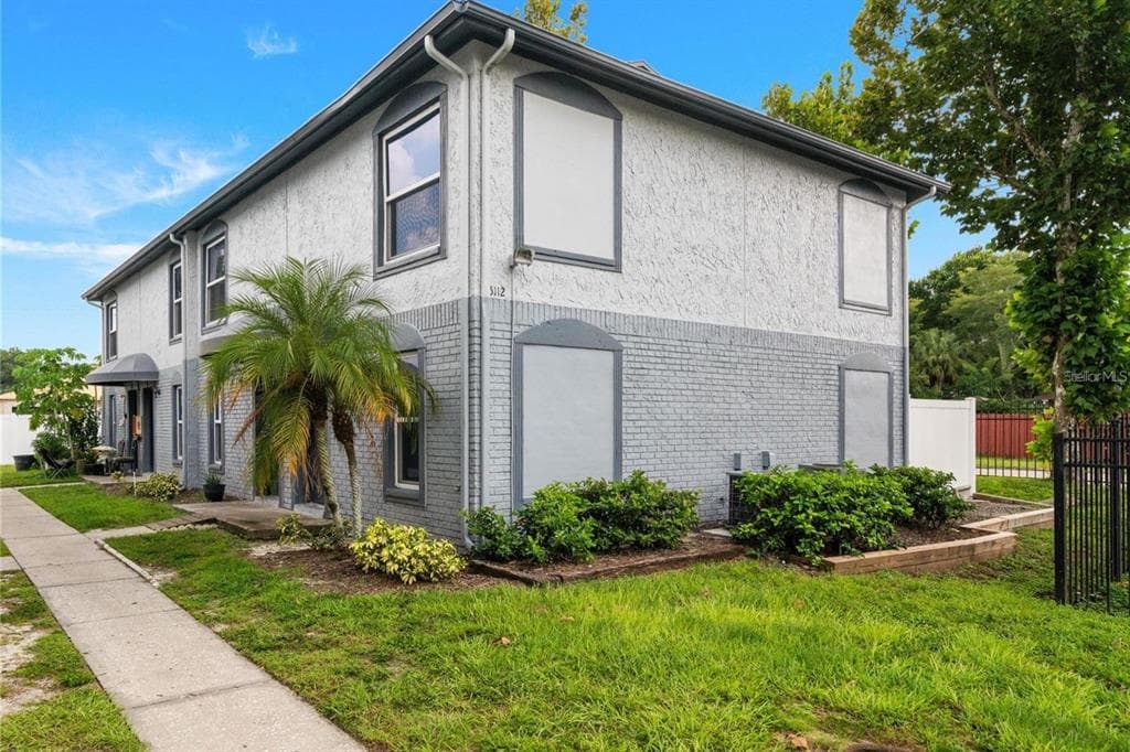 5112 TEMPLE HEIGHTS ROAD UNIT B TAMPA, FL 33617