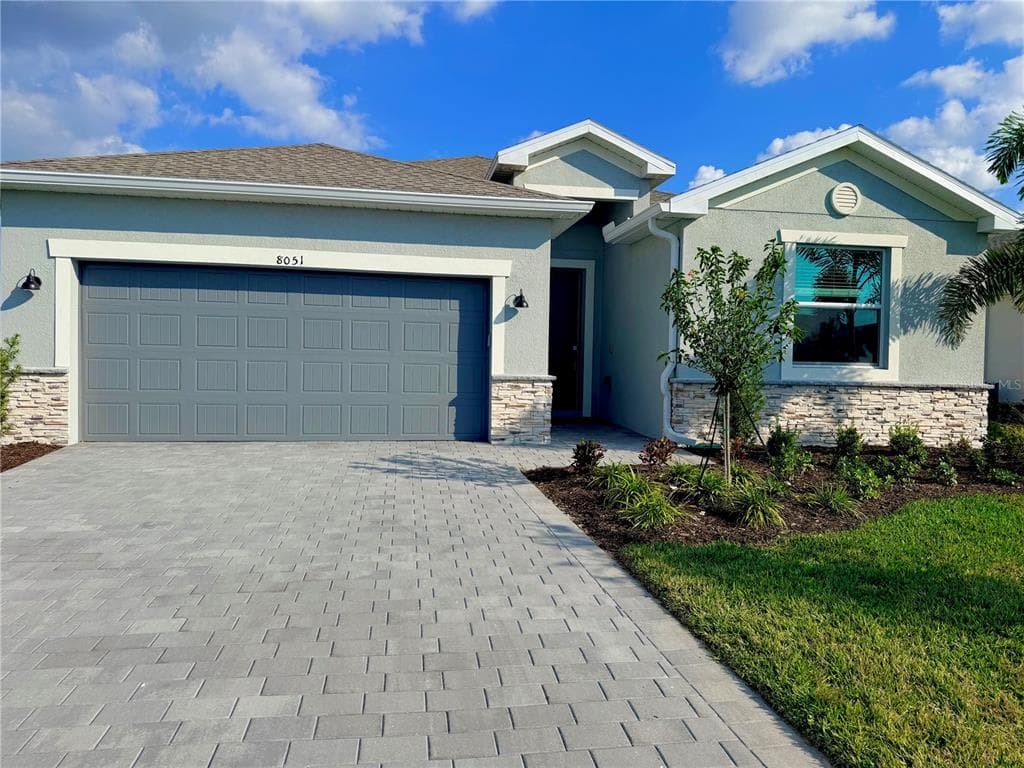 8051 SAINT KITTS CIRCLE ENGLEWOOD, FL 34224