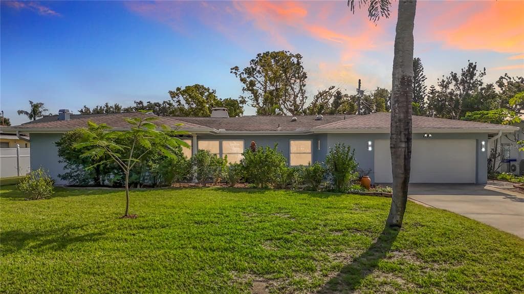 1133 BURKE AVENUE DUNEDIN, FL 34698