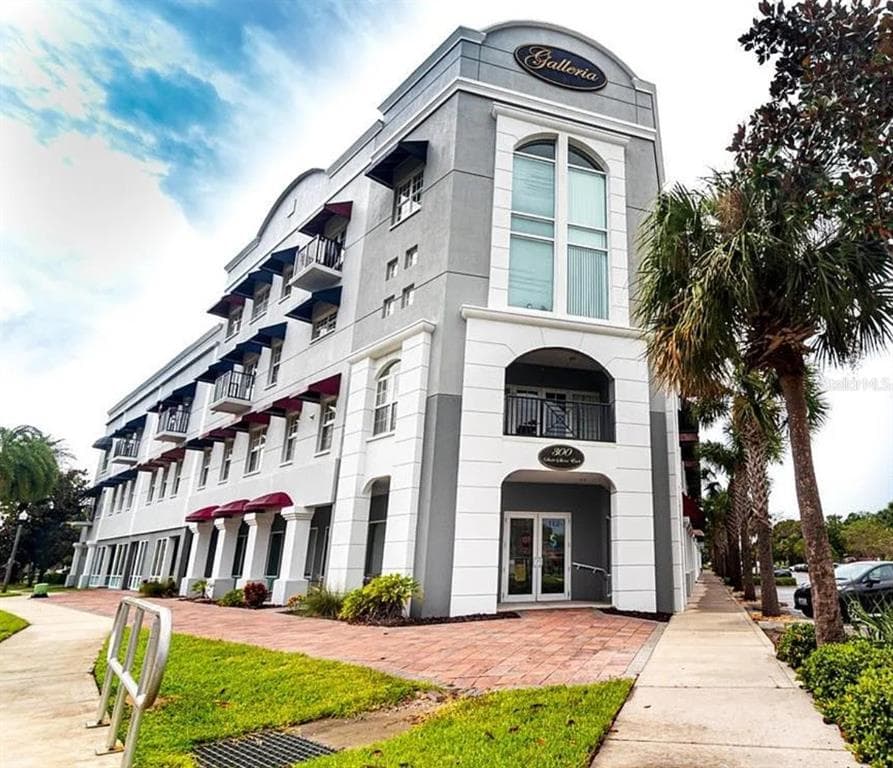 300 STATE STREET E UNIT 206 OLDSMAR, FL 34677
