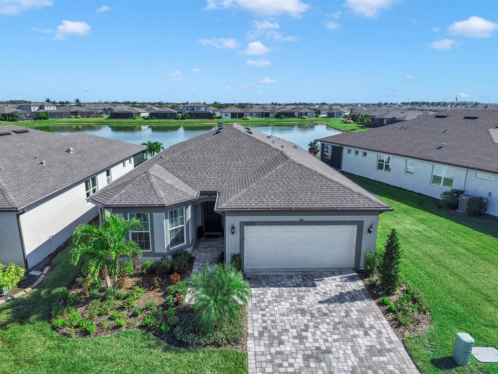 10236 COASTAL SHORES DRIVE PARRISH, FL 34219