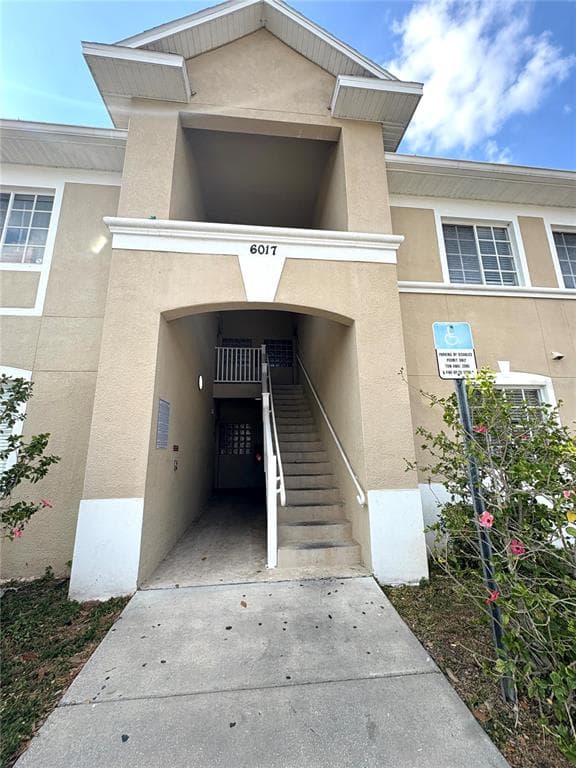 6017 PORTSDALE PLACE UNIT 202 RIVERVIEW, FL 33578