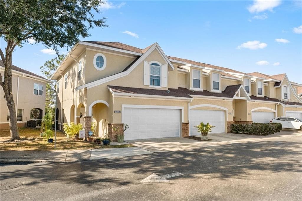 18002 NEW WALES PLACE TAMPA, FL 33647