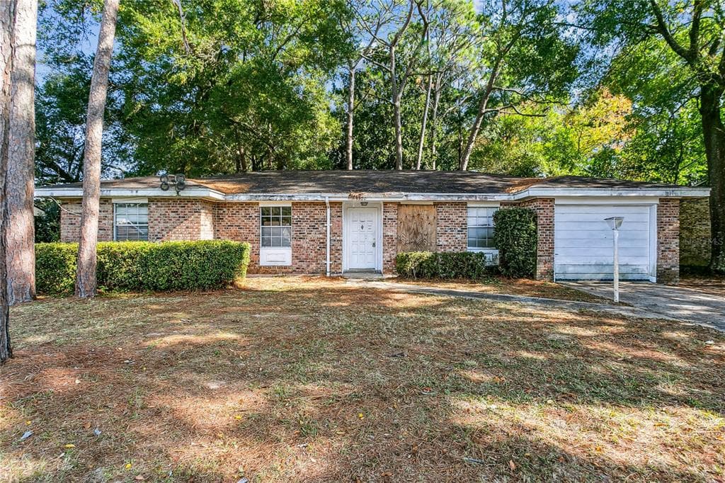 5920 LEESWAY BOULEVARD PENSACOLA, FL 32504