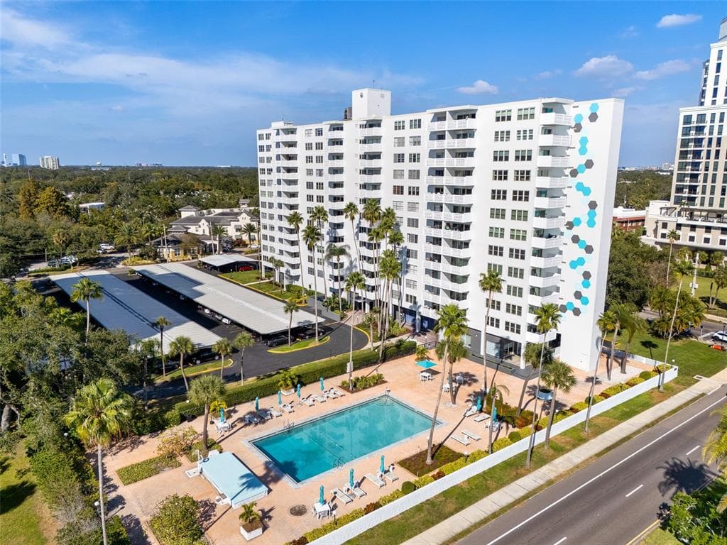 2401 BAYSHORE BOULEVARD UNIT 310 TAMPA, FL 33629