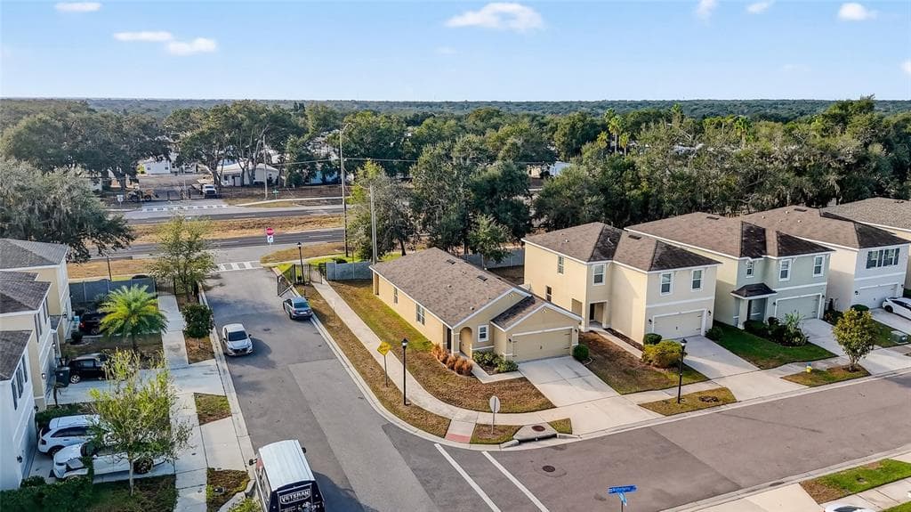 3521 WINTERBERRY LANE VALRICO, FL 33594