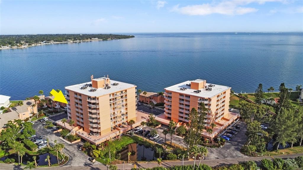 7430 SUNSHINE SKYWAY LANE S UNIT 601 ST PETERSBURG, FL 33711