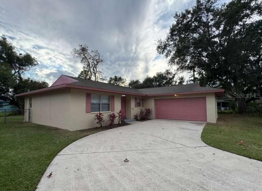 2615 ROXIE AVENUE LAKELAND, FL 33801