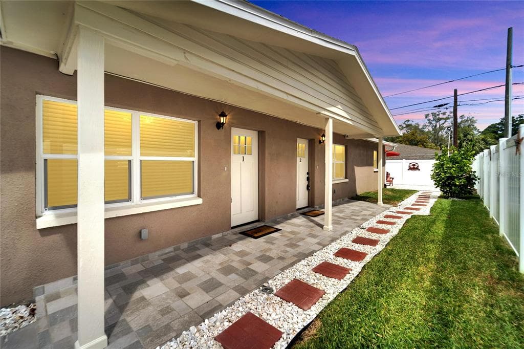 1462 CLEVELAND STREET UNIT 1 CLEARWATER, FL 33755