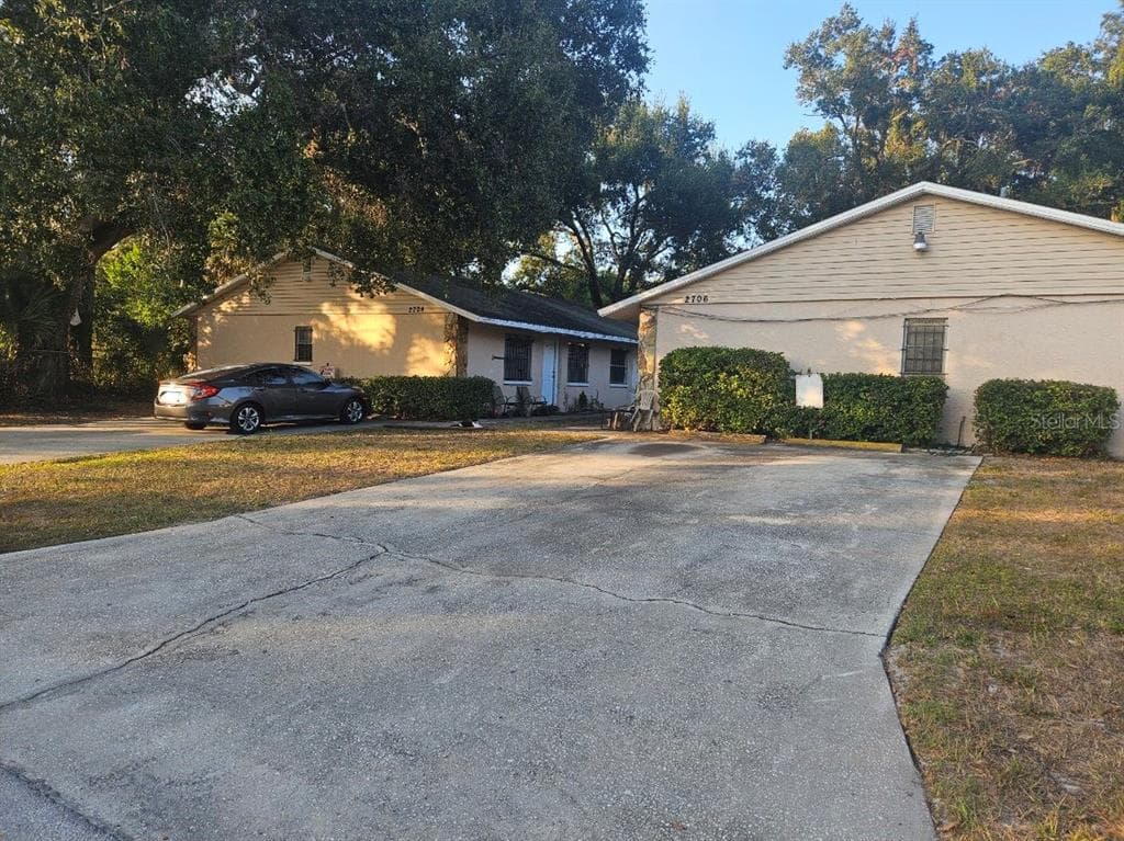 2708 E 25TH AVENUE UNIT B TAMPA, FL 33605