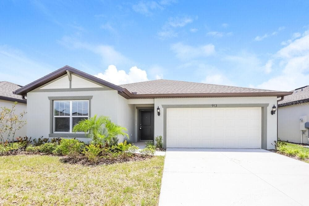 913 COASTAL HAMMOCK AVENUE RUSKIN, FL 33570