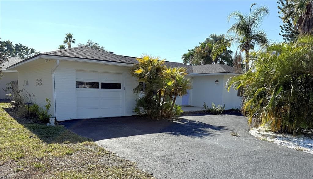 225 CEVERA DRIVE DUNEDIN, FL 34698